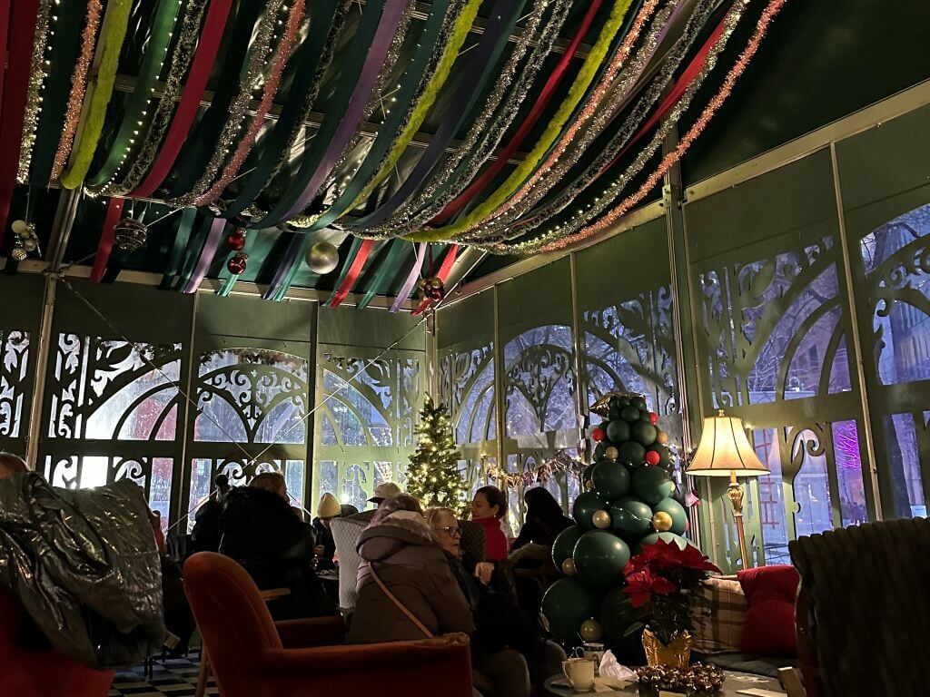 The Indoor Bar At The Great Montreal Christmas Market Decorated With Lots Of Christmas Decorations